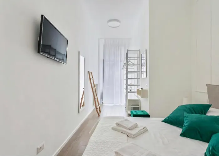 Sofia Апартаменты Комо